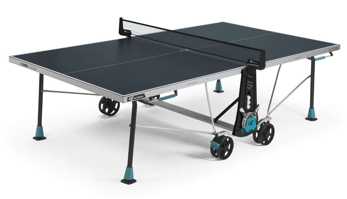 Cornilleau 300X table tennis table