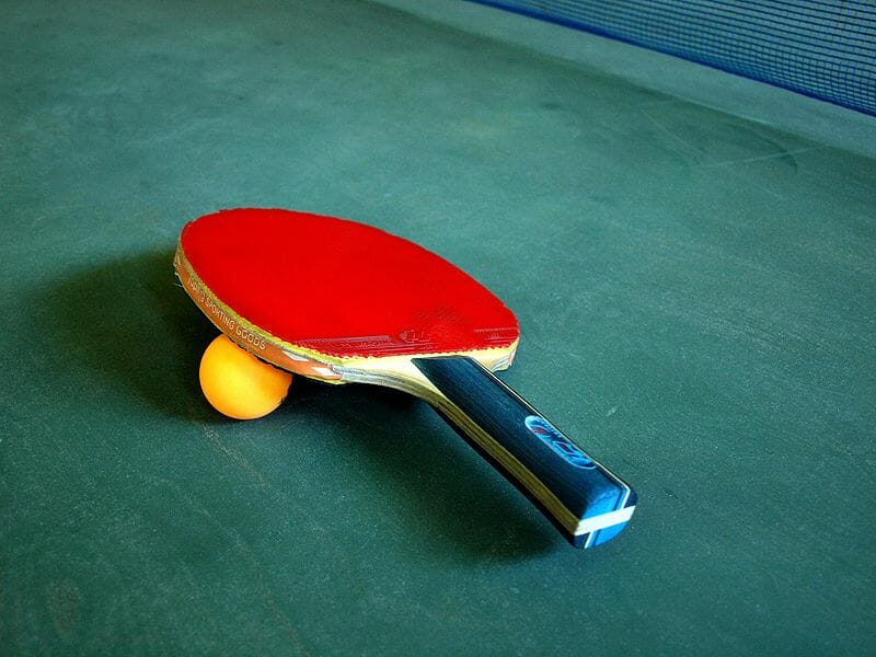 how to clean ping pong paddle